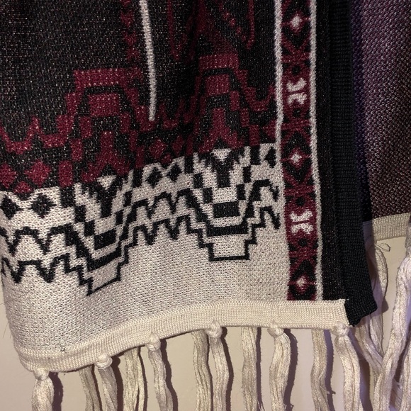 Forever 21 Aztec Cardigan - Picture 3 of 4